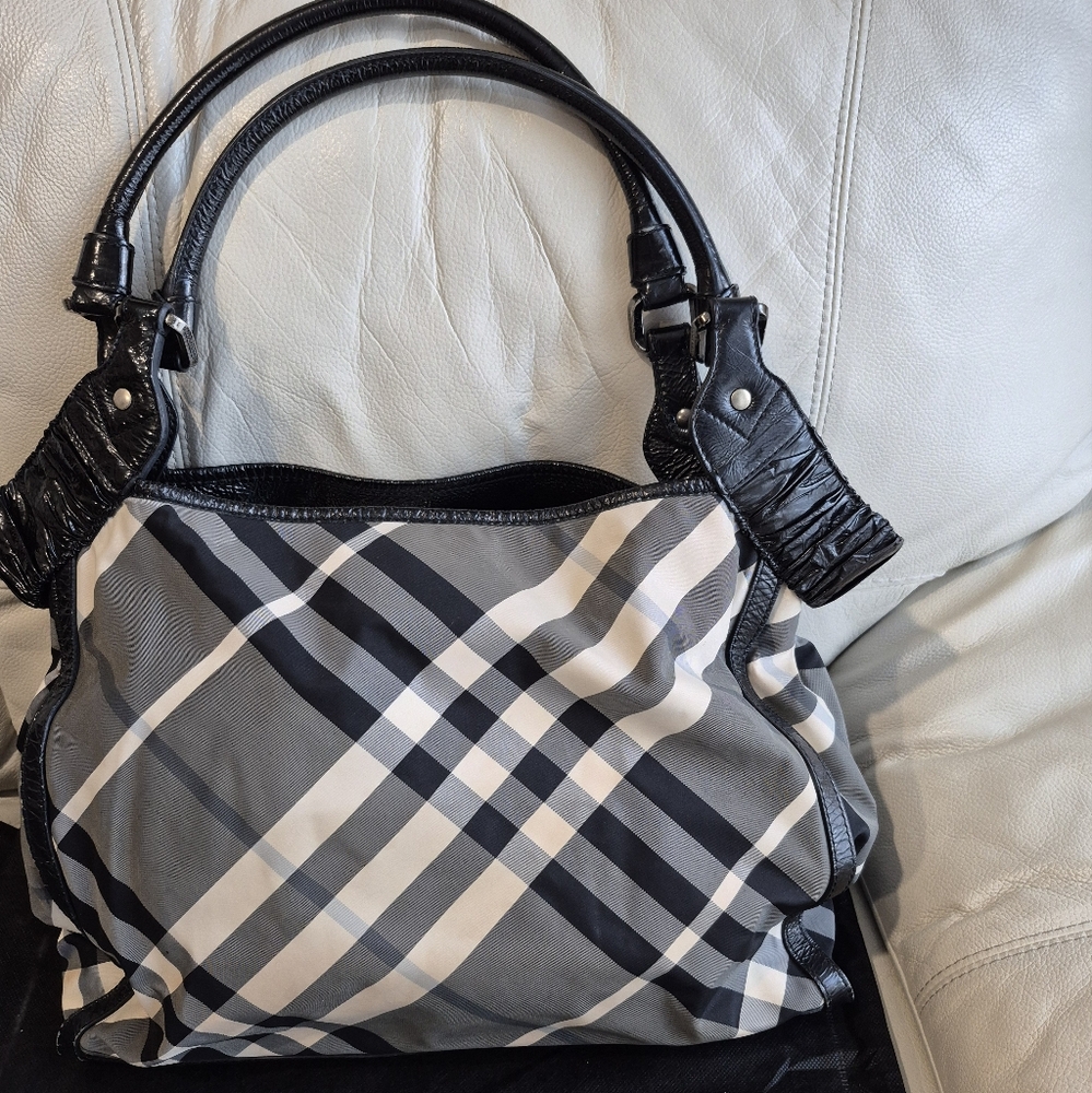 Authentic Burberry Nova Check tote bag